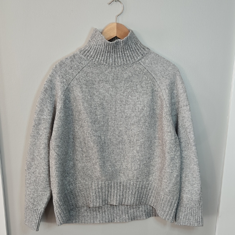 H&M Women's Small Oversized Cozy Heather Gray Turtleneck Sweater